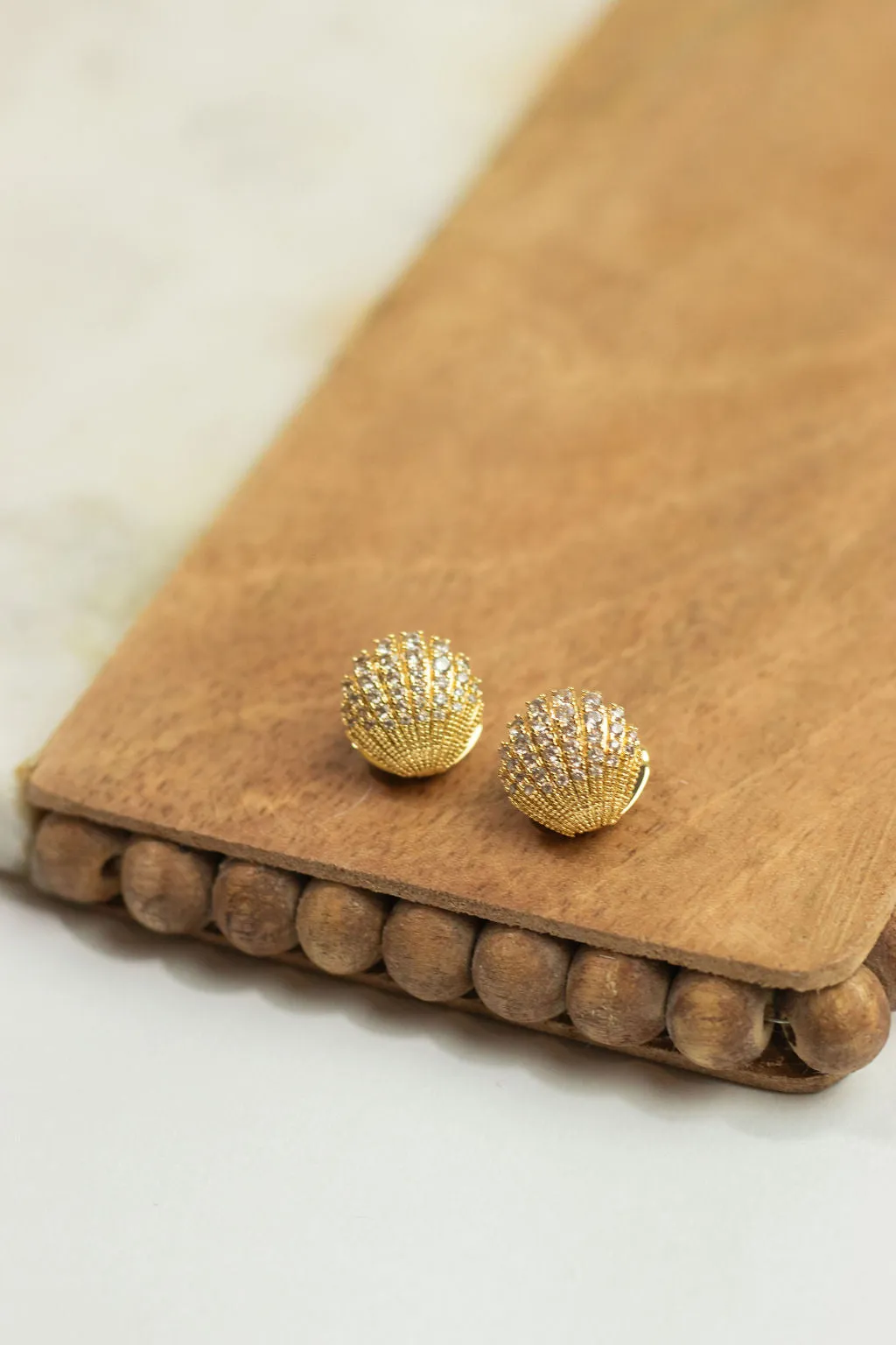 Clam Stud Earrings
