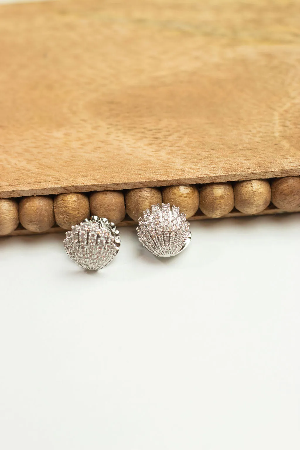 Clam Stud Earrings