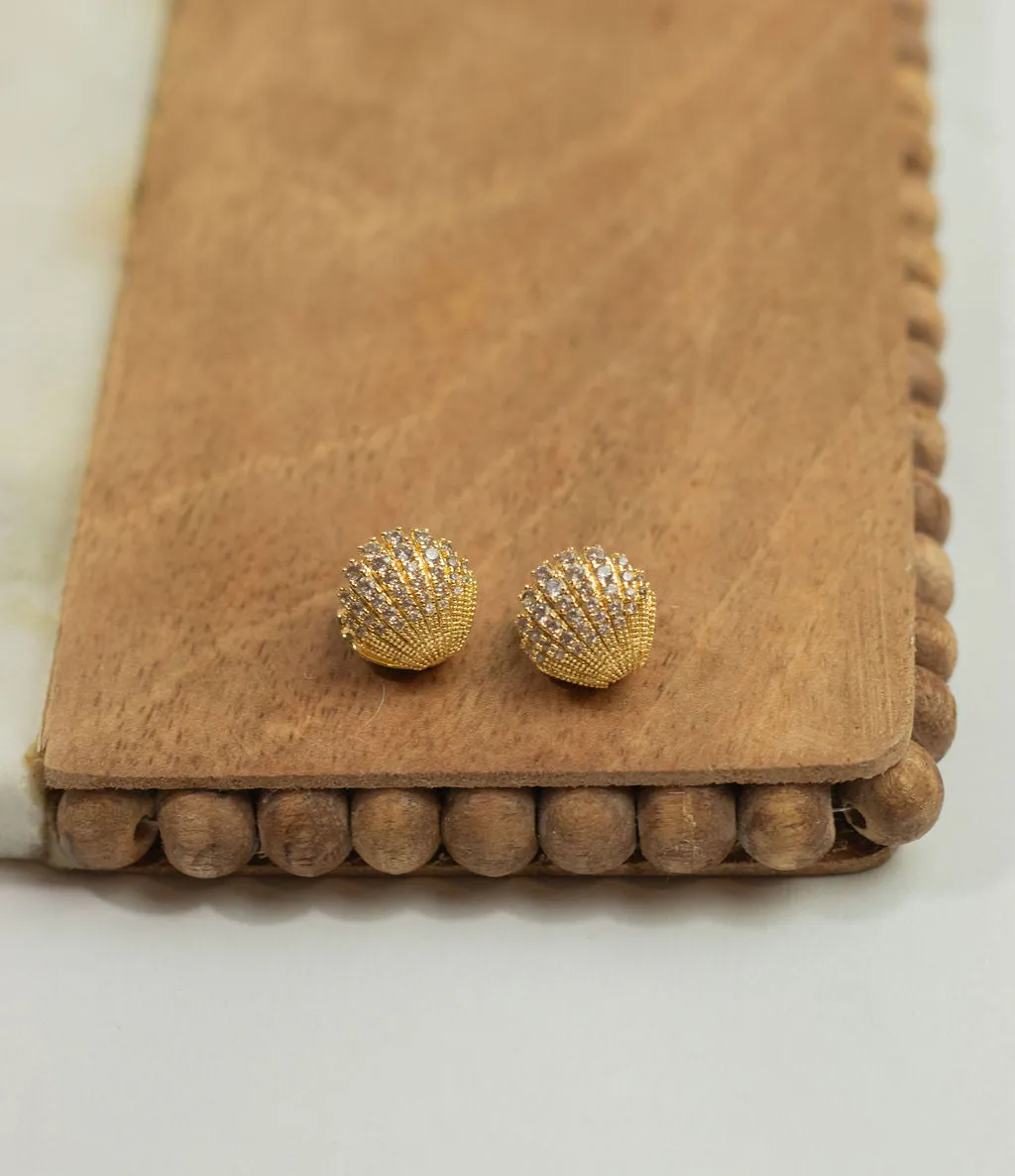 Clam Stud Earrings